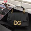 人気セール100%新品　ドルガバ コピーバッグロゴ付き　高評価の人気品　Dolce&amp;Gabbana偽物ショルダーバッグ　第一線で活躍する